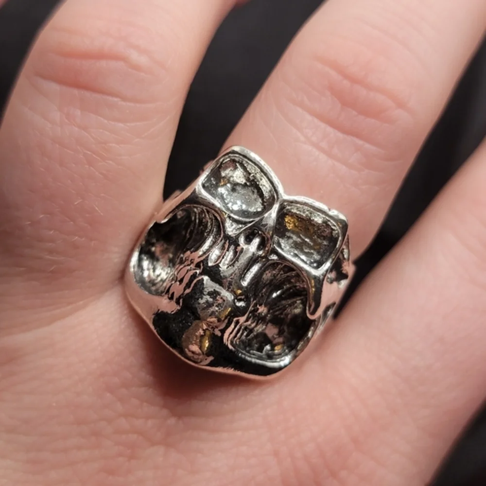 Snarl Skull Ring Biker Motorcycle Rocker Heavy Metal Goth Grunge Emo Punk